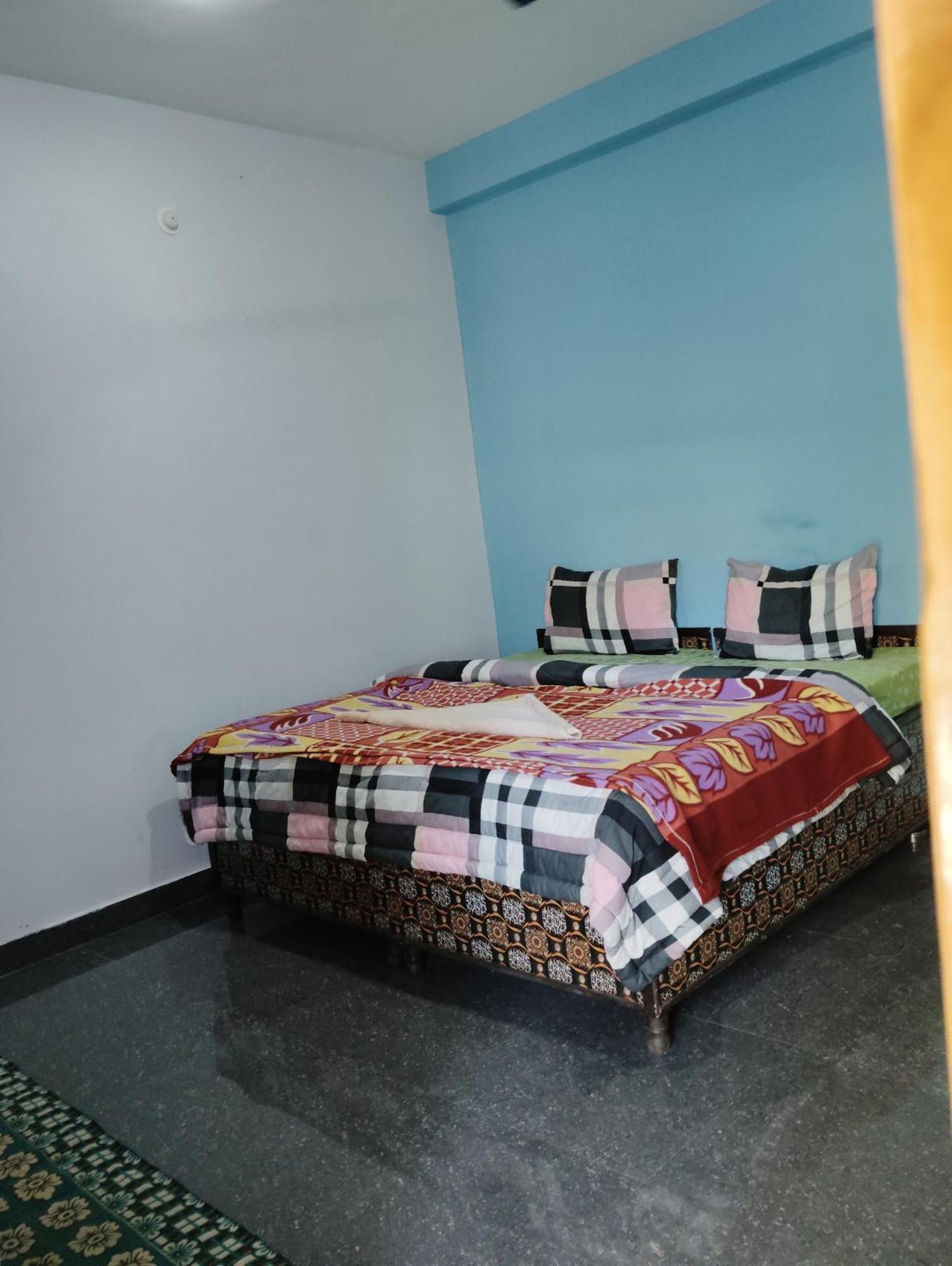 Dog N Hill Hotel Kasol Exterior foto