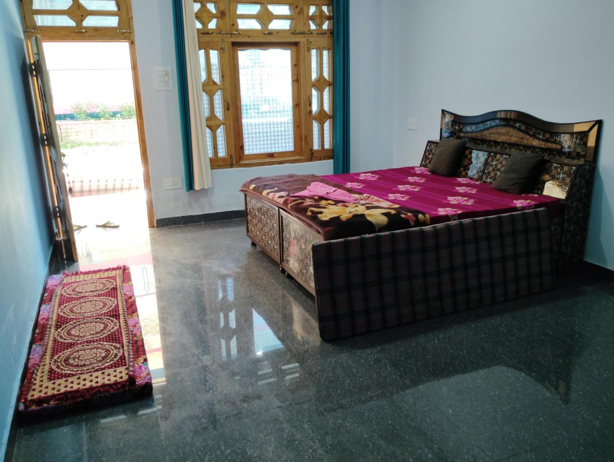 Dog N Hill Hotel Kasol Exterior foto