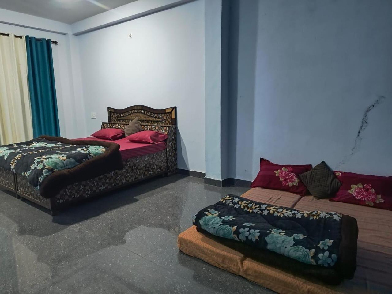 Dog N Hill Hotel Kasol Exterior foto