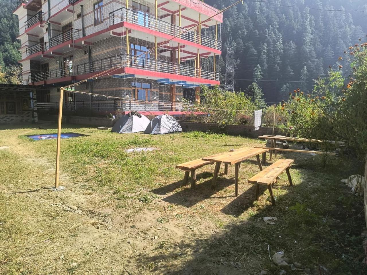 Dog N Hill Hotel Kasol Exterior foto