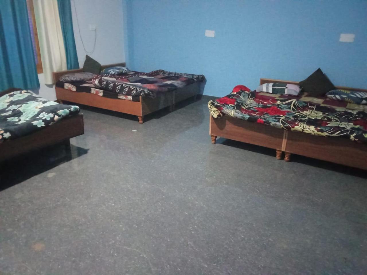 Dog N Hill Hotel Kasol Exterior foto